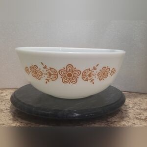 Pyrex Butterfly Gold Mixing Bowl